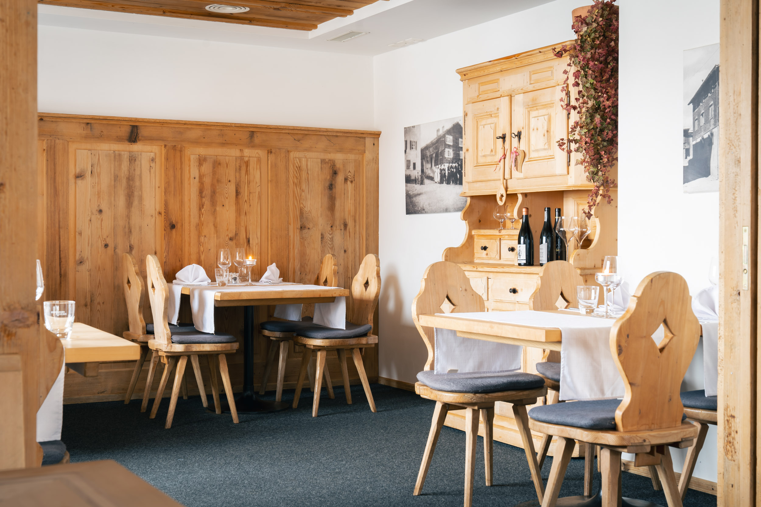 Unser gemütliches Stübli im Restaurant Alpina Brigels